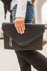 Davina Envelope Clutch (Black)