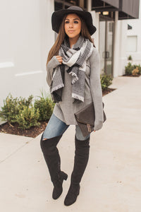 Snow Flurries Scarf