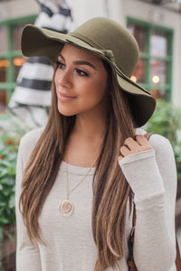 "The Fall Trend" Floppy Hat (Olive)