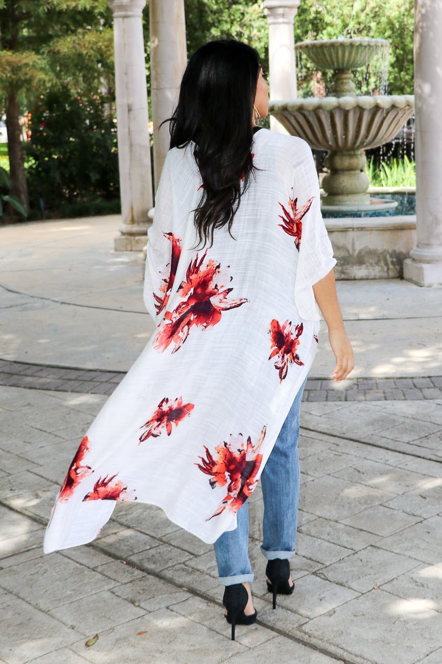 "Detailed In Floral" Kimono Wrap (Cream)