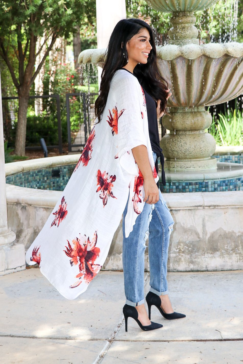 "Detailed In Floral" Kimono Wrap (Cream)