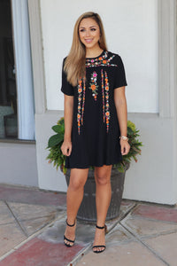 "Feeling So Vibrant" Shift Dress (Black)